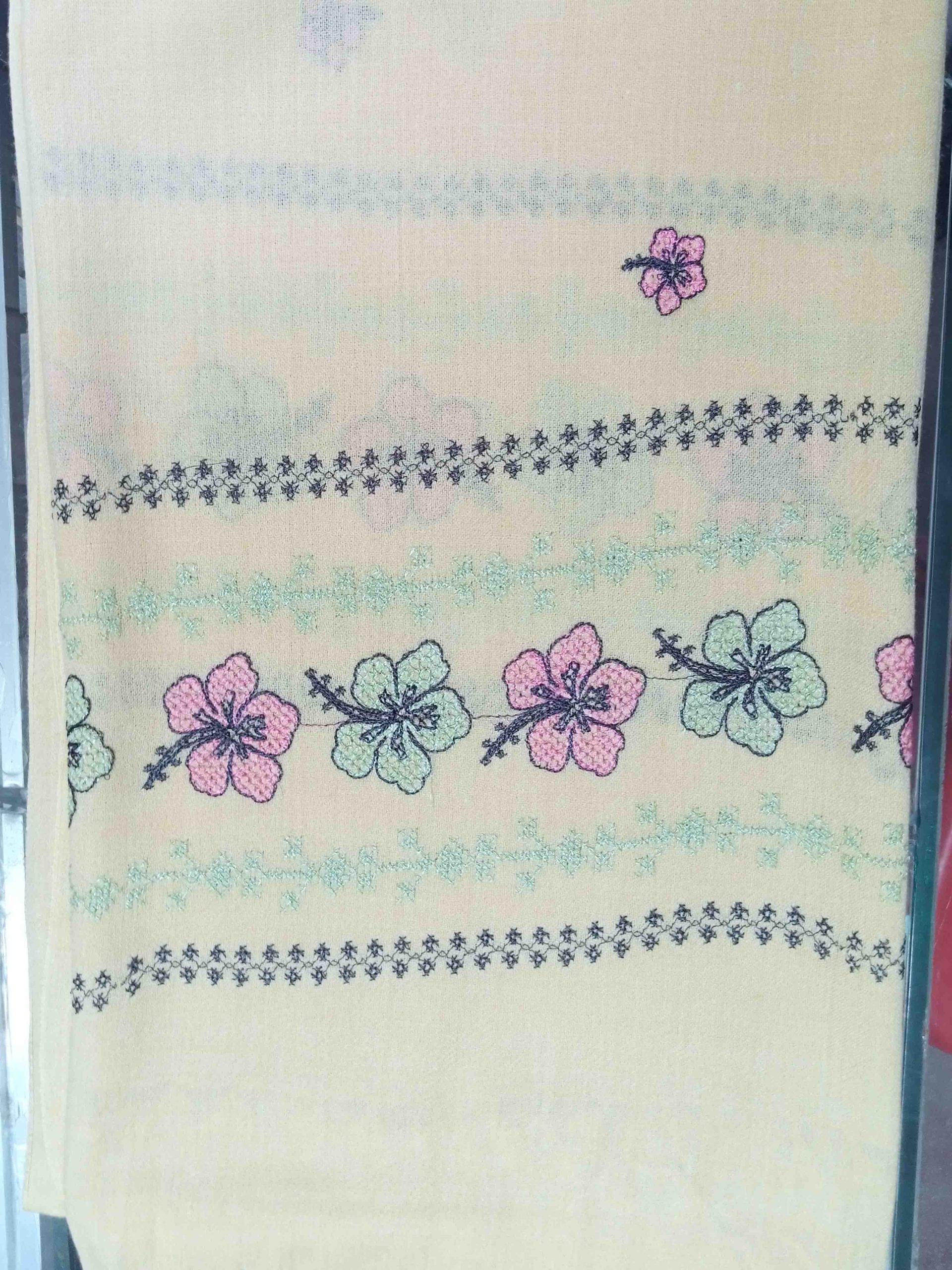 Ladies FSWS-03 Swati Woolen Shawls - Image 2